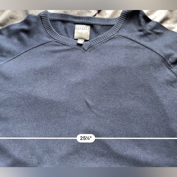 Large navy blue American Mordern/Alexander Julian V-neck sweater - Picture 5 of 6